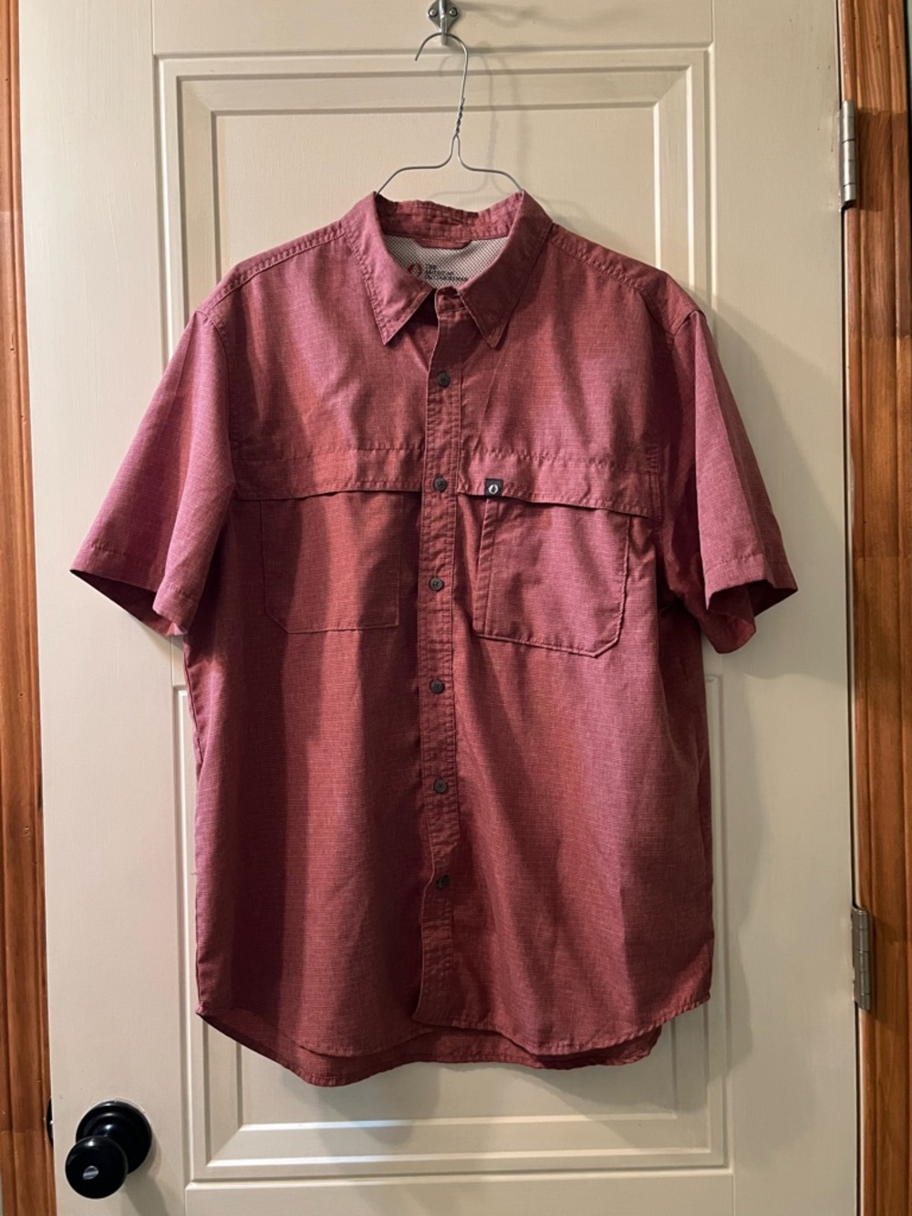 Men's Short-Sleeve Button-Down Shirt in Dusty Rose
